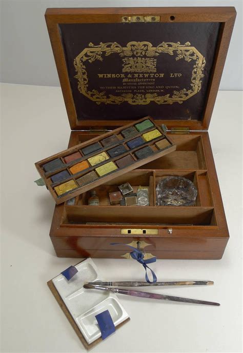 vintage artist paint box